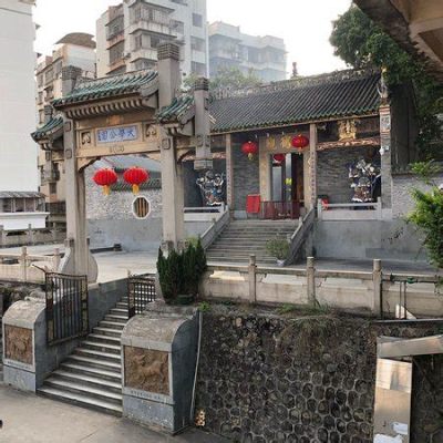 ¡Sumérgete en la Historia y la Naturaleza del Templo de la Gran Felicidad en Wuzhou!