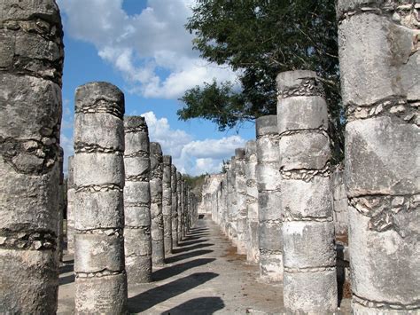  El Templo de las Mil Columnas: Un Misterio Arquelógico en la Corazón de Kanasín